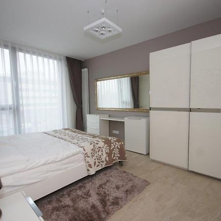 Apartamenty Triston Park Варшава Екстериор снимка